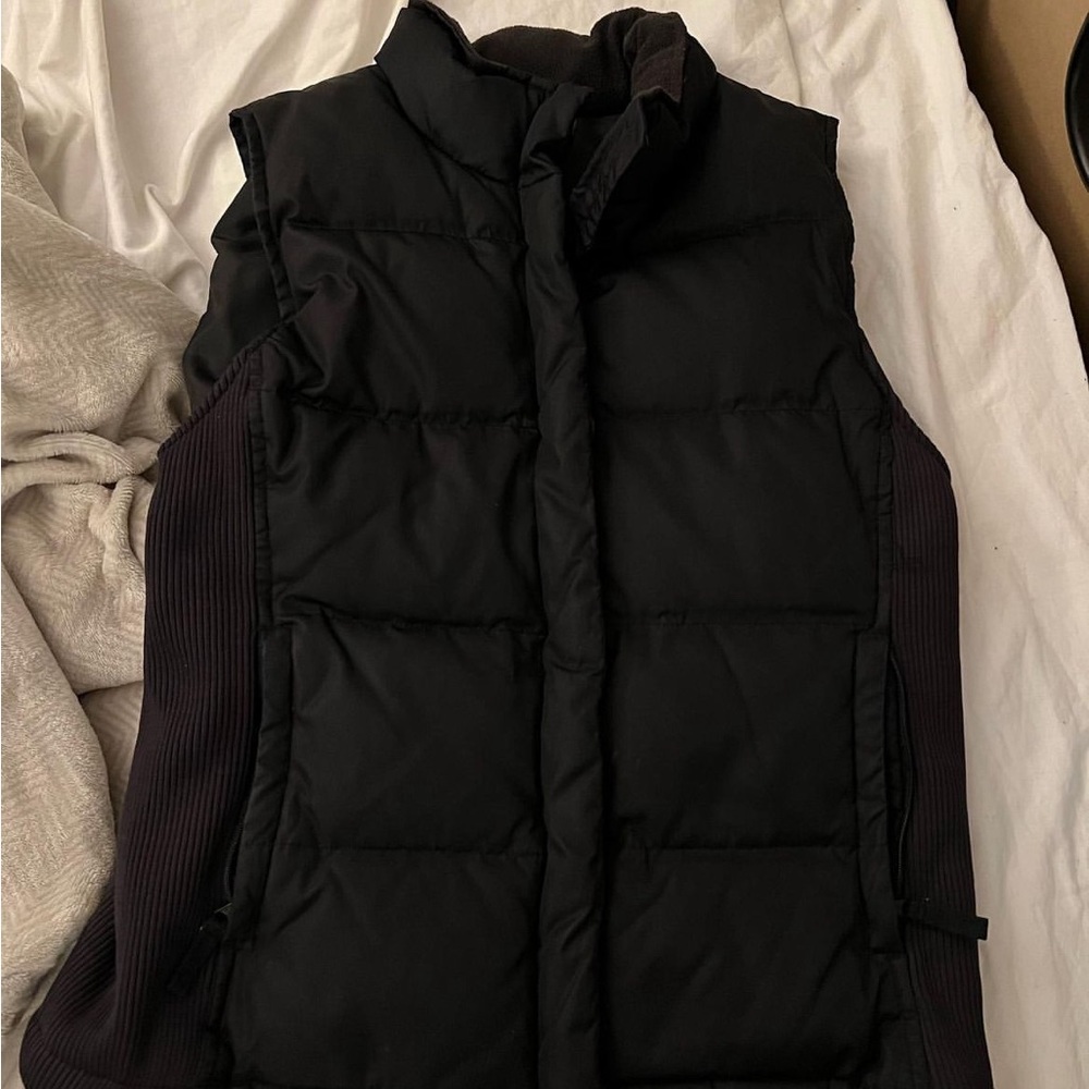 GAP puffer vest!